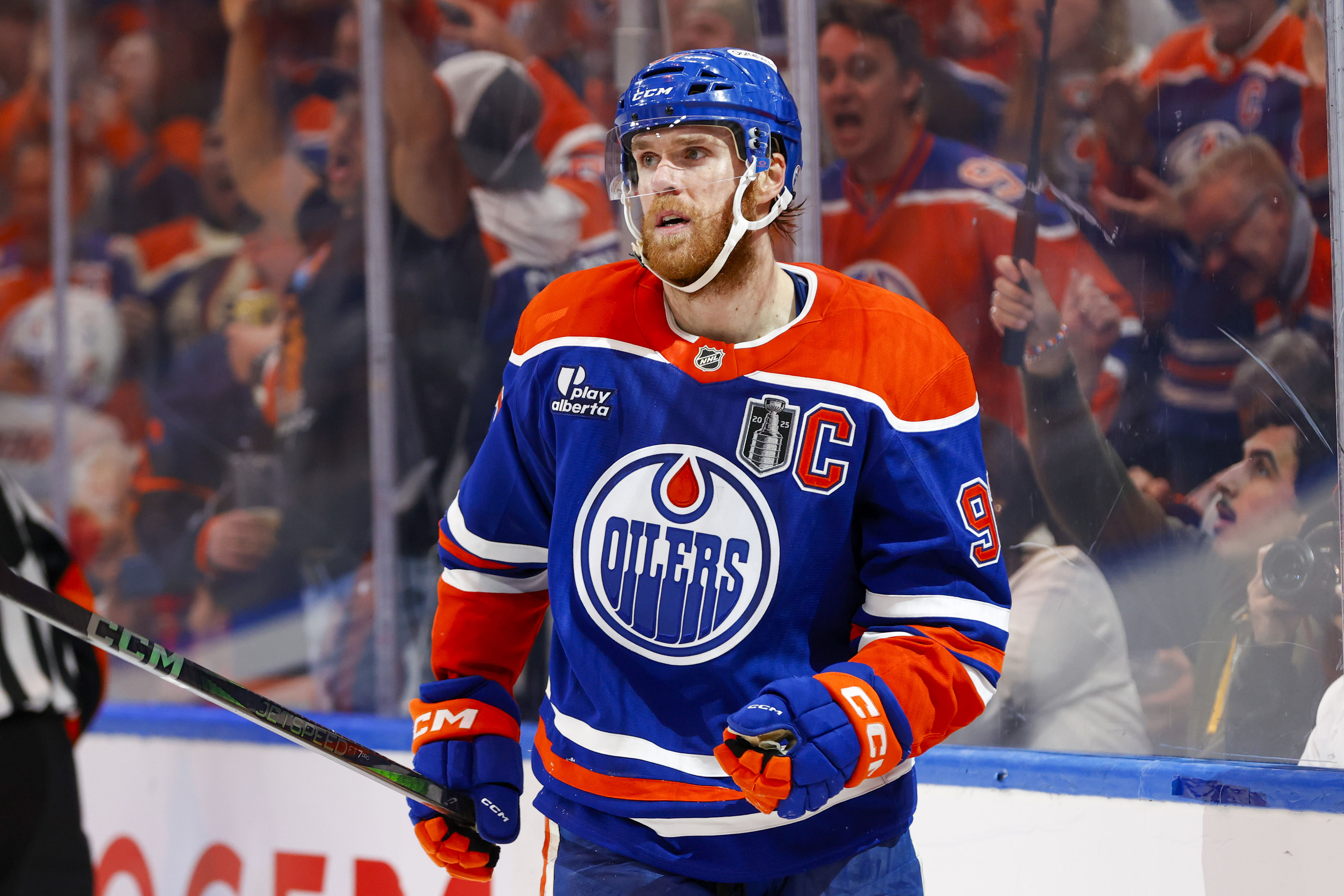 McDavid will be taking his time to sign an extension with the Oilers - Source: Imagn